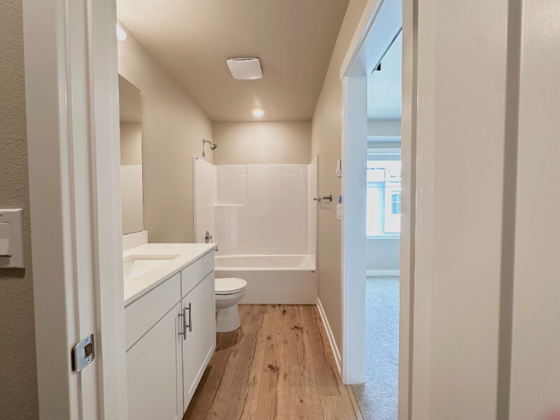 Building Photo - 15423 Admiralty Way