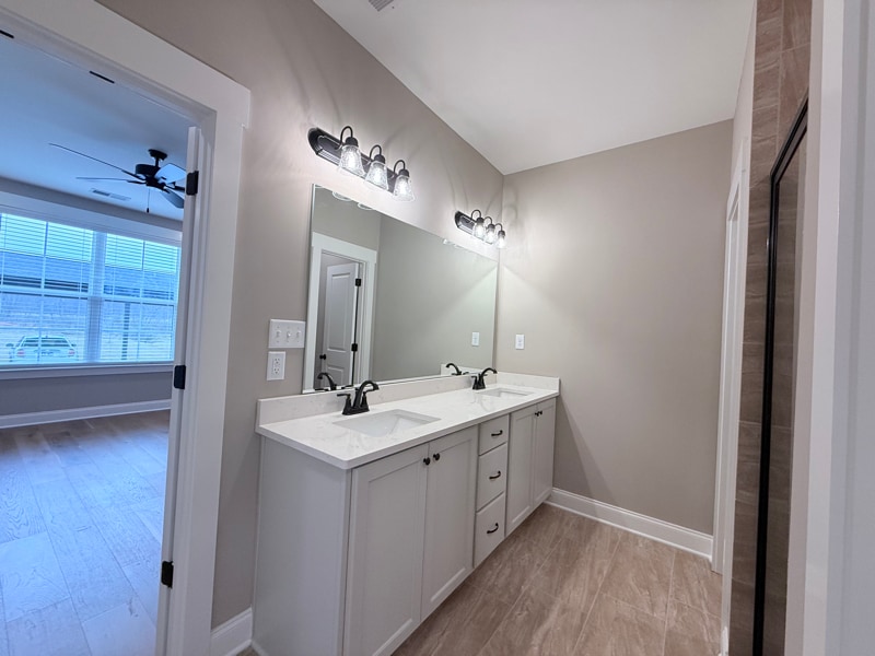 Building Photo - 731 Bolivar Dr