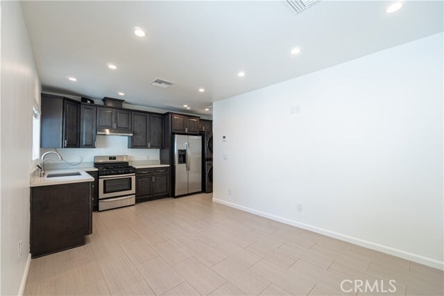 Building Photo - 10932 Oro Vista Ave