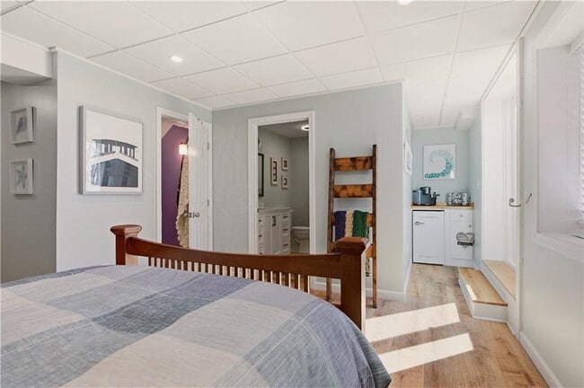 Building Photo - 3 Rego Ave