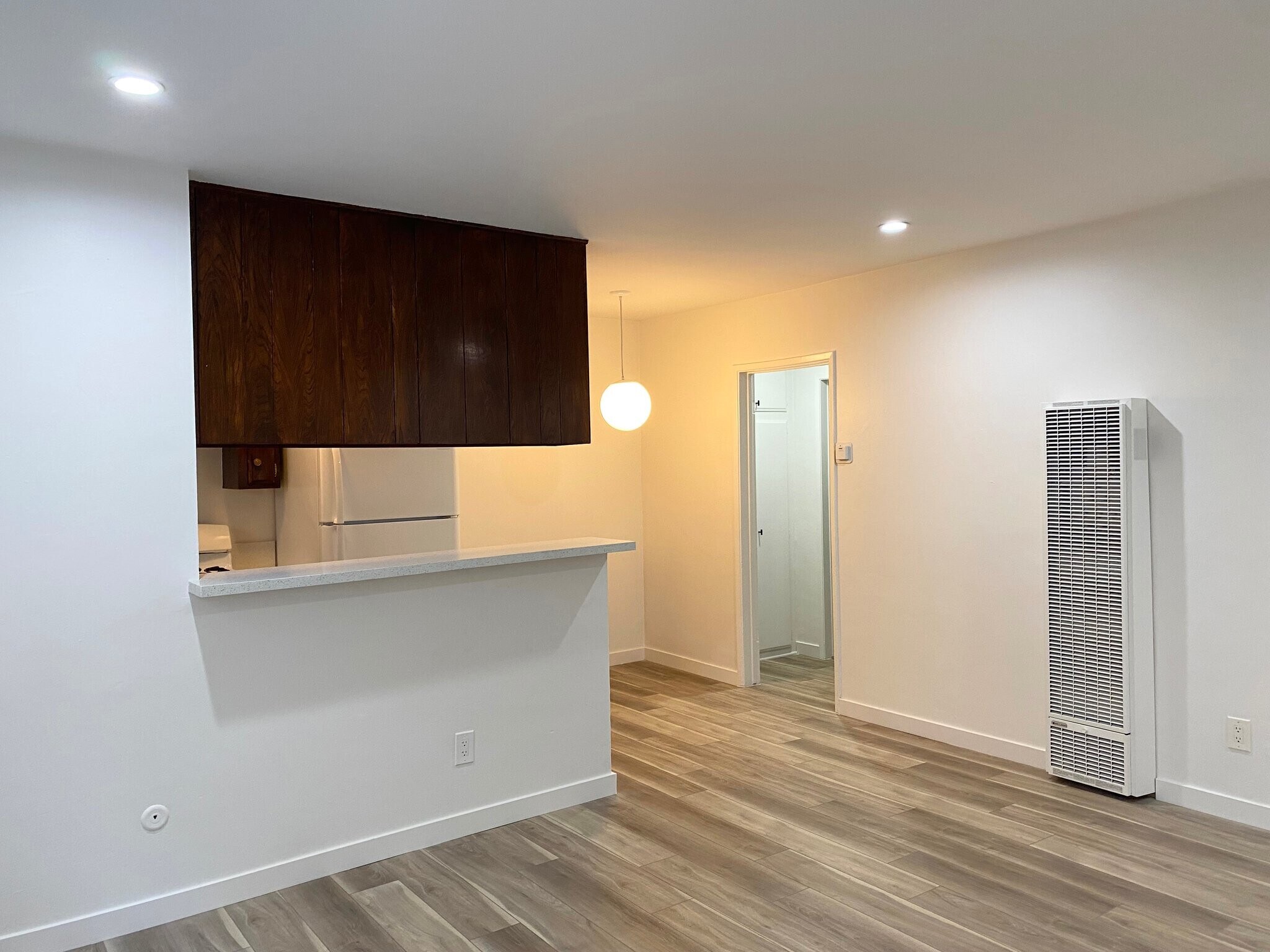 Building Photo - 963 Edgecliffe Dr