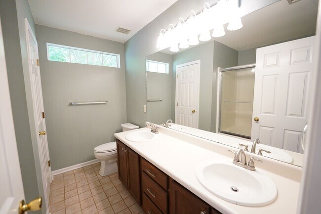 Building Photo - Coming Available!