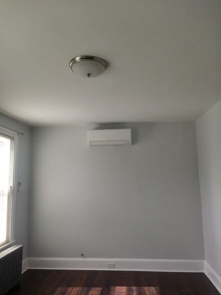 Building Photo - 229 Church St