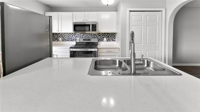Building Photo - 9815 Ashburn Lake Dr