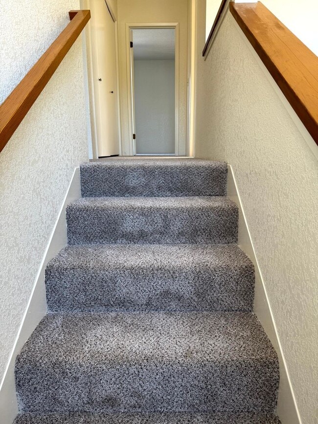 Building Photo - Pacific Grove House