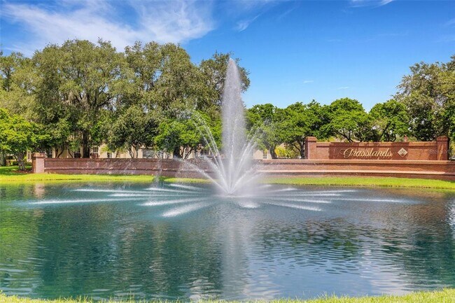 Building Photo - 421 Enclave Pl