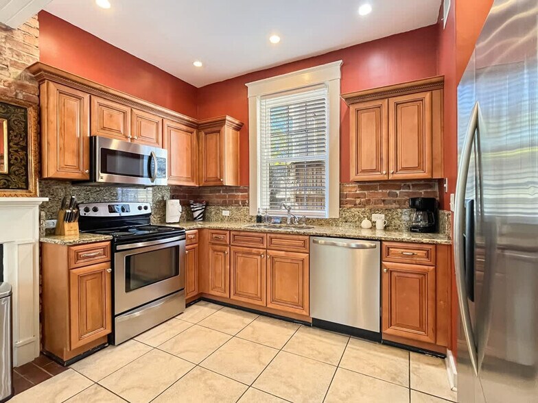 Building Photo - 209 W Bolton St