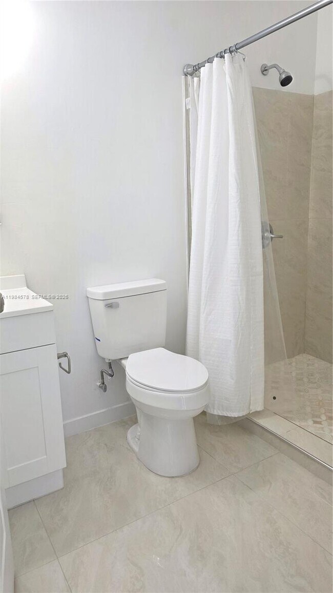 Building Photo - 14552 SW 158th Ct