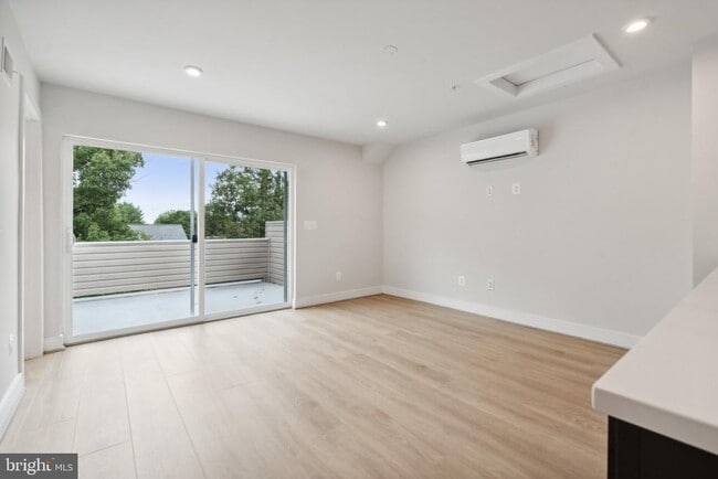 Building Photo - 3034 Declan Way