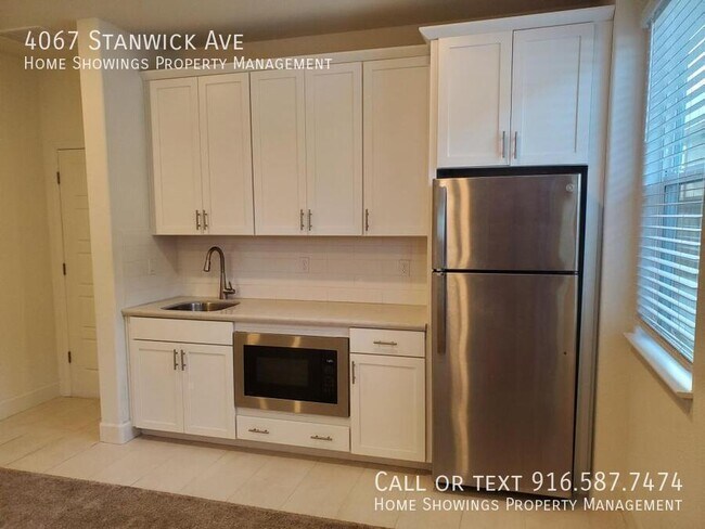 Building Photo - 4067 Stanwick Ave