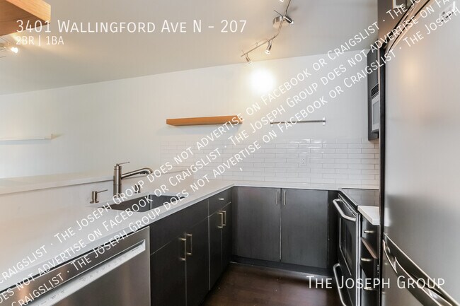 Building Photo - 3401 Wallingford Ave N
