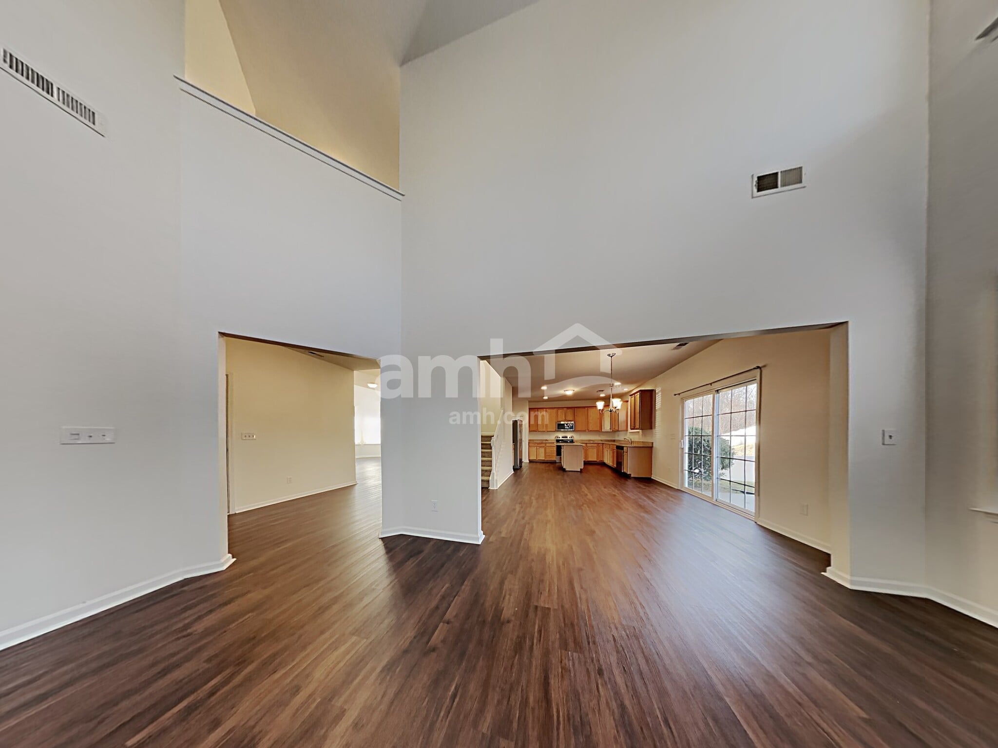 Building Photo - 7207 Tanners Creek Dr