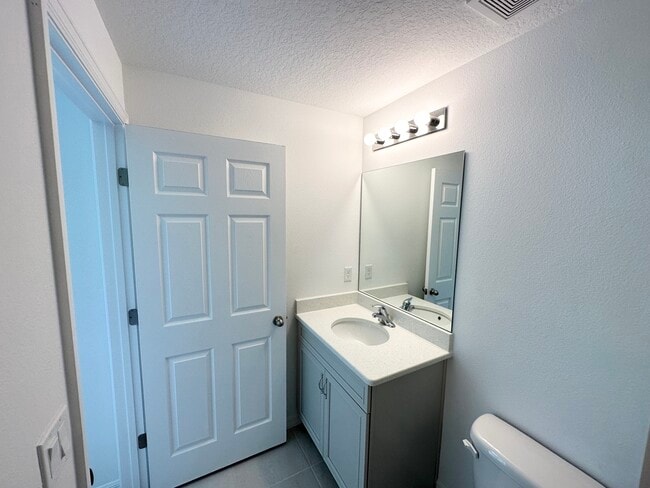 Building Photo - 100 Slumber Meadow Trail