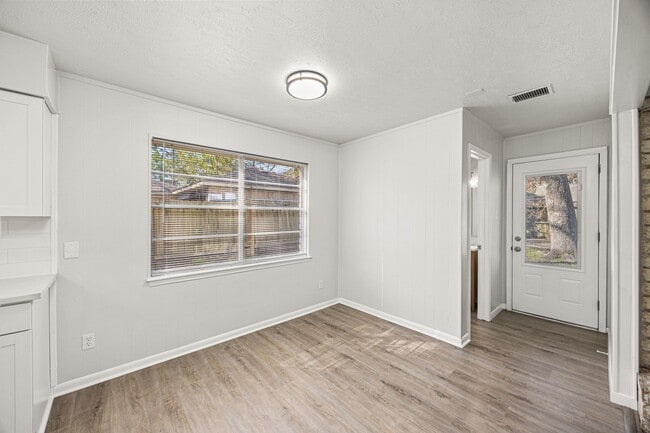 Building Photo - 2907 Boulder Creek Dr