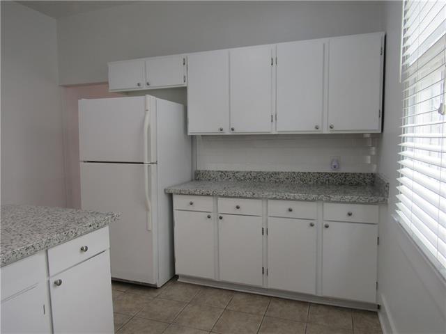 Building Photo - 810 Moss St