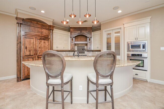 Building Photo - 12316 Oak Bend Cir