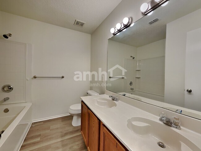 Building Photo - 3112 Amber Waves Ln