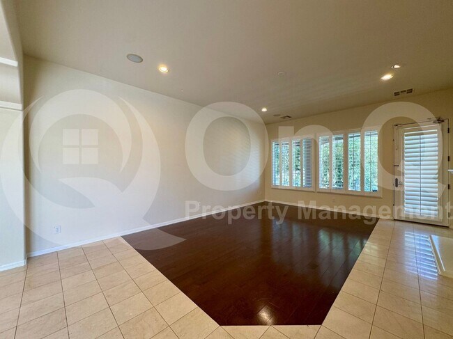 Building Photo - 4371 S Pecan Dr