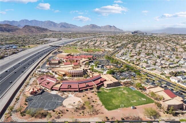 Building Photo - 3817 Honey Ridge Ct