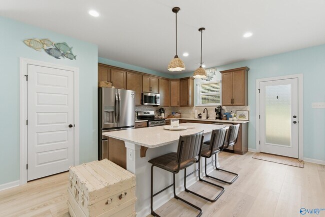 Building Photo - 221 Willie Sanders Dr