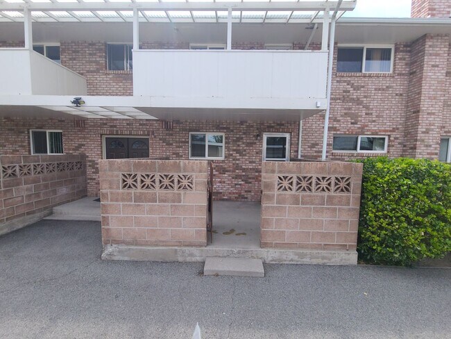 Building Photo - 1100 Harvard Wy