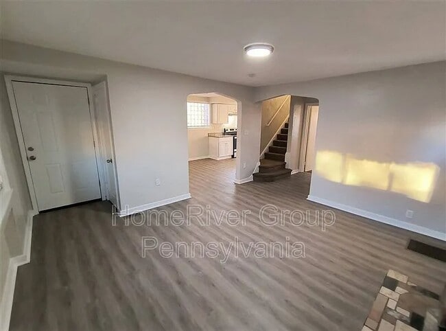 Building Photo - 881 Miller Ave
