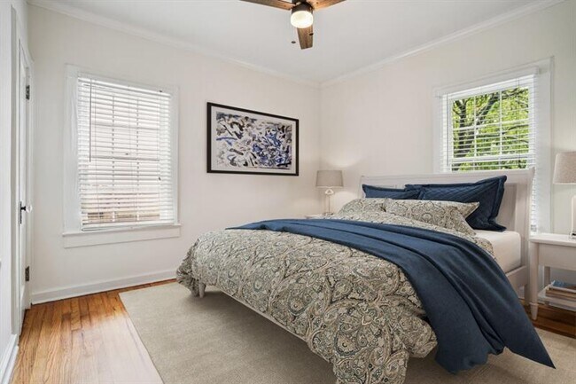 Building Photo - 615 Sycamore Dr