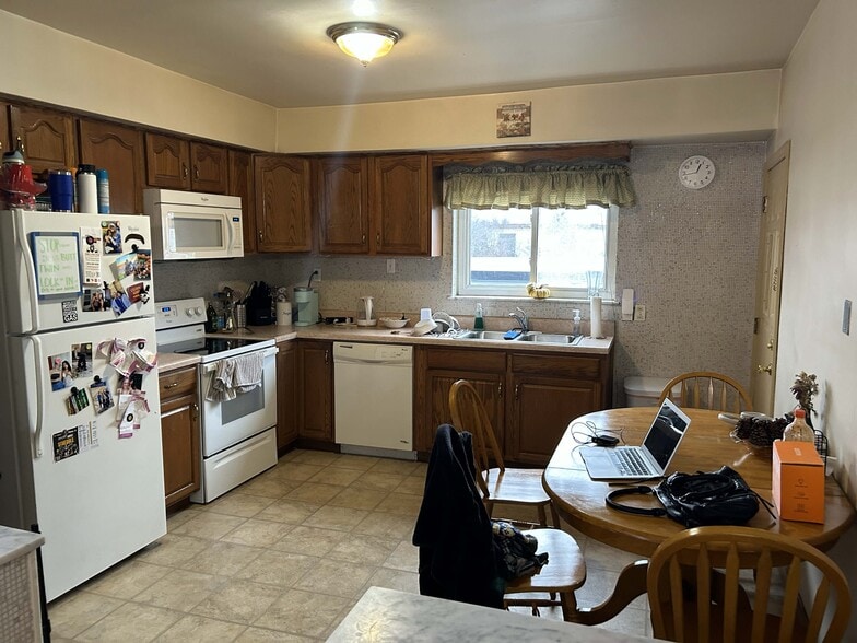 Building Photo - 3405 Ward St