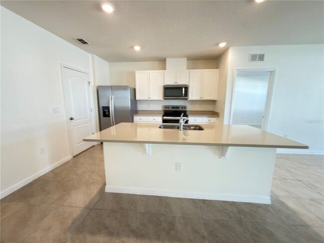 Building Photo - 307 Taylor Grvs St