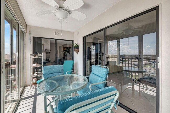 Building Photo - 6866 Huntington Ln