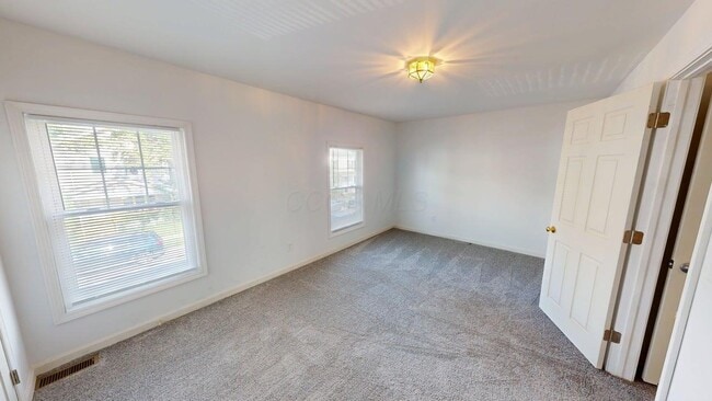 Building Photo - 239 S Harris Ave
