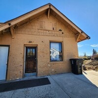 Building Photo - 312 W Aluminum St