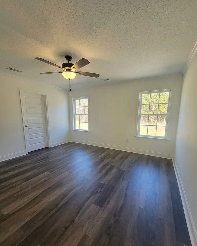 Building Photo - 109 Enclave Ct