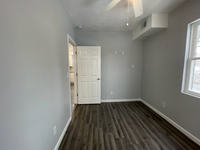 Building Photo - 809 S George Ave