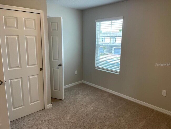Building Photo - Amazing energy-efficient townhome for rent!