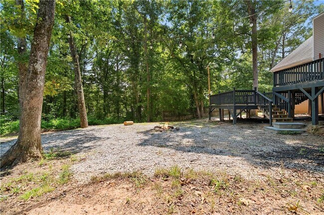 Building Photo - 141 Poplar Way