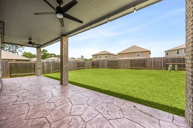 Building Photo - 14626 Lofty Cedar Dr