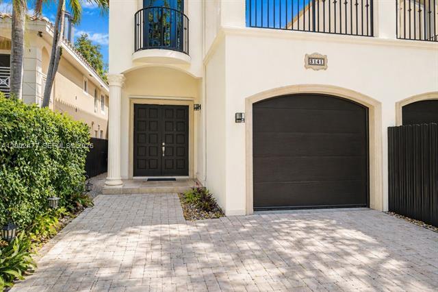 Building Photo - 3141 Day Ave