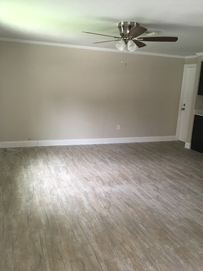 Building Photo - 2666 Marley Ln