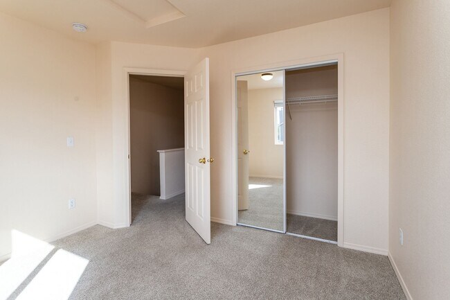 Building Photo - 4815 Tory Ridge Dr