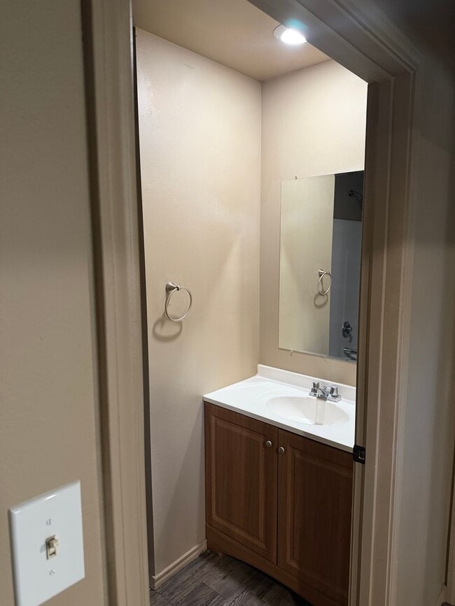 Building Photo - 2809 E 2nd St