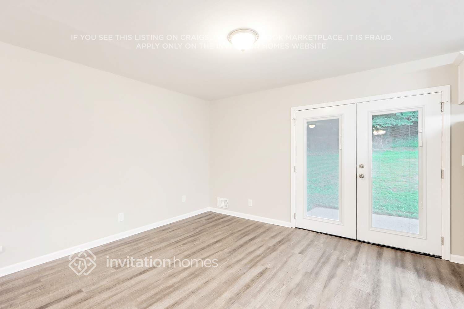 Building Photo - 3677 Glen Mora Dr