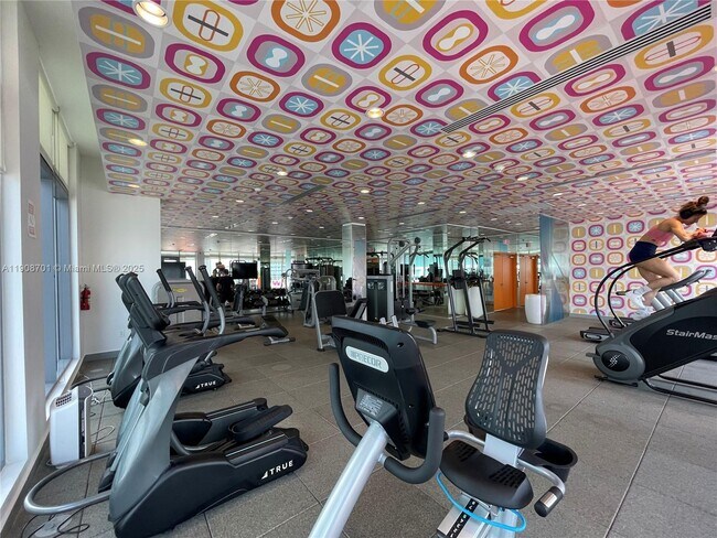 Building Photo - 31 SE 6th St