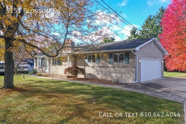 Building Photo - 5151 Blossom Dr