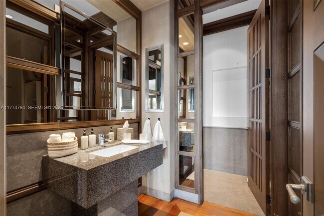 Building Photo - 9 Harbor Point