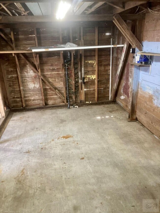 Building Photo - 4908 Ave Q 1/2