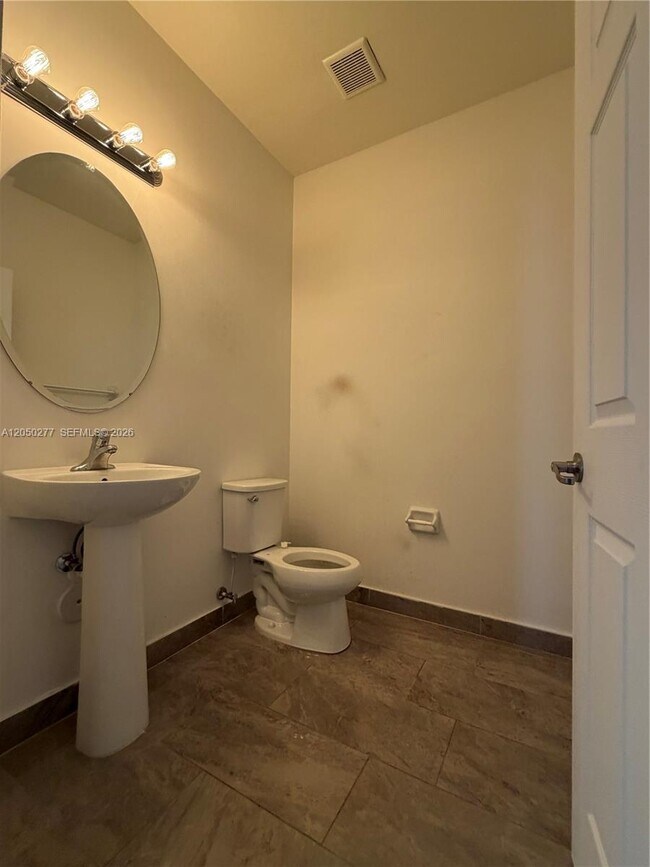 Building Photo - 25225 SW 118th Ave