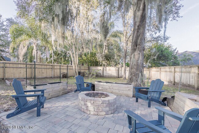 Building Photo - 12041 Wren Hollow Ct