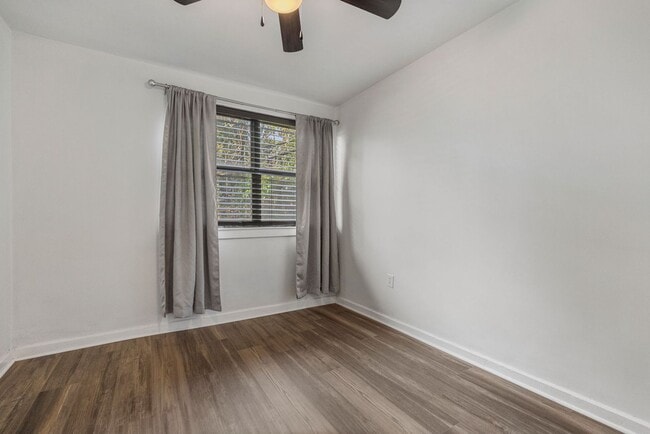 Building Photo - 64 Faris Cir