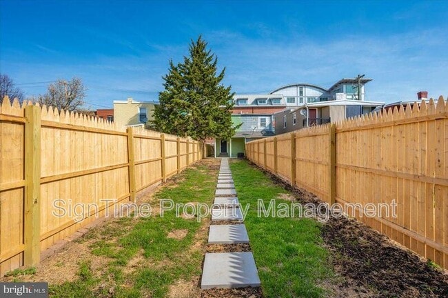 Building Photo - 138 E South St